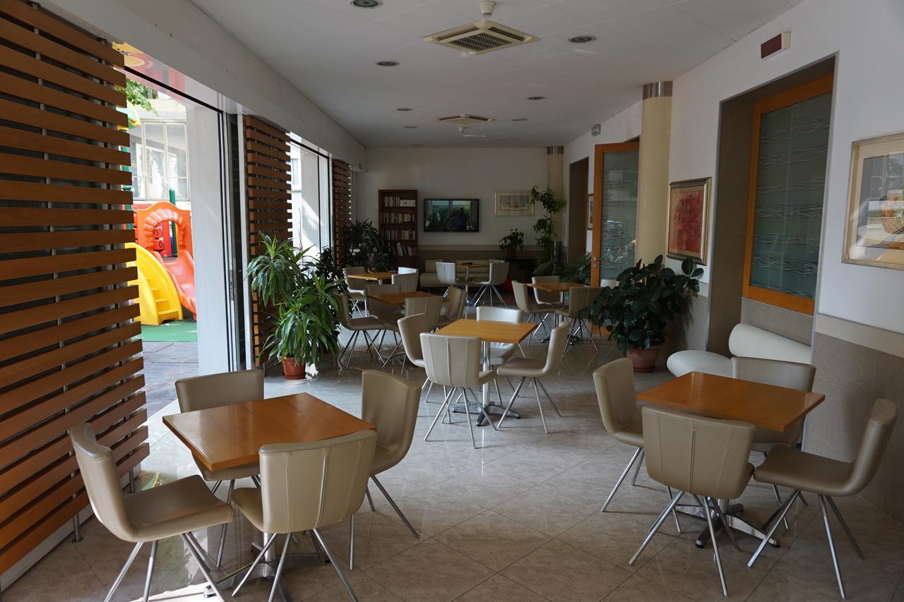 Hotel Angelus Rimini Exterior foto